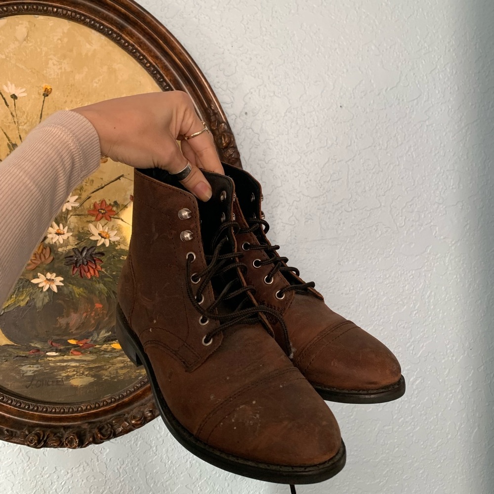 THURSDAY BOOTS